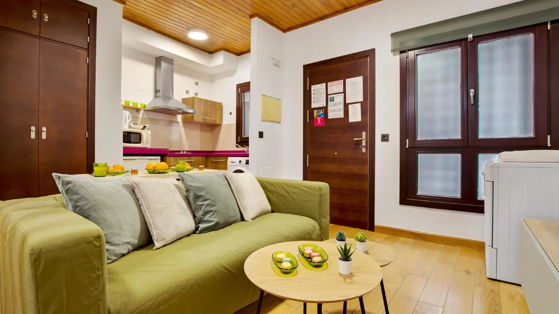 Studio Carreteria. En El Mismo Centro De Málaga